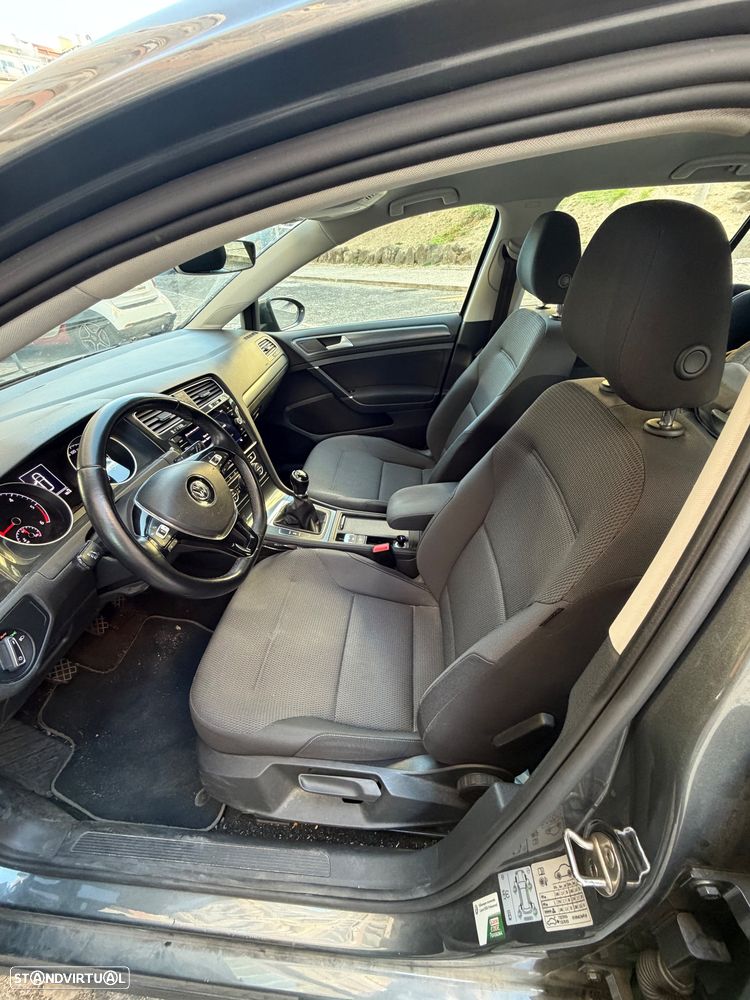 VW Golf Variant 1.6 TDi Confortline - 4