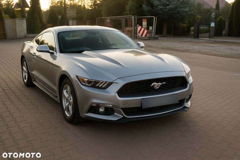 Ford Mustang 2.3 Eco Boost - 12
