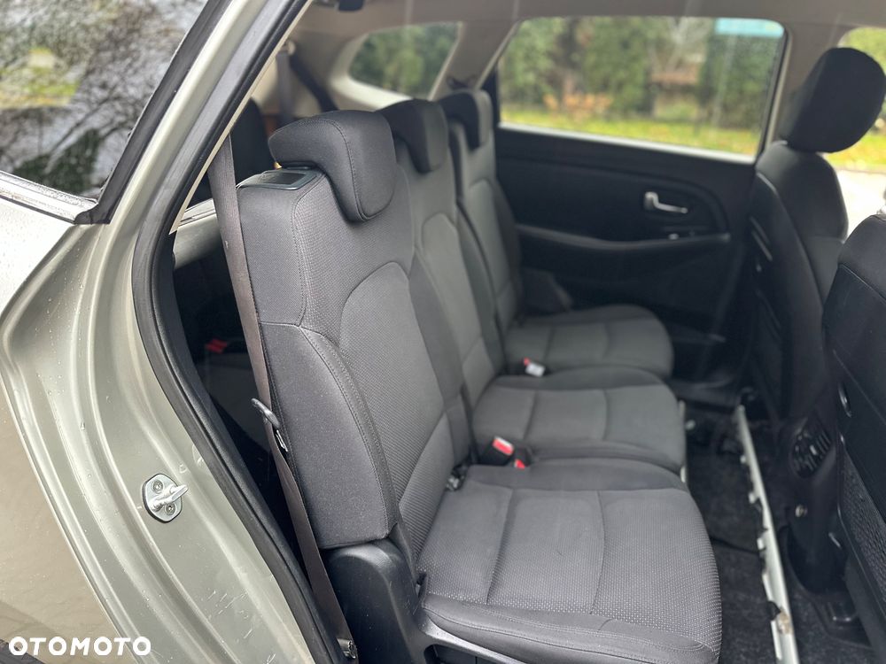 Kia Carens 1.6 GDI Business Line 7os EU6 - 25