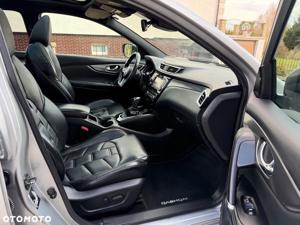 Nissan Qashqai 1.6 dCi Xtronic TEKNA+ - 16