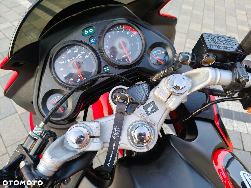 Honda CBR - 16
