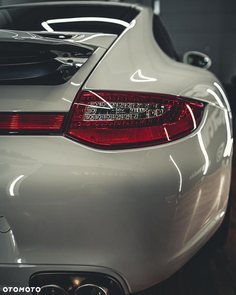 Porsche 911 Carrera 4S PDK - 7