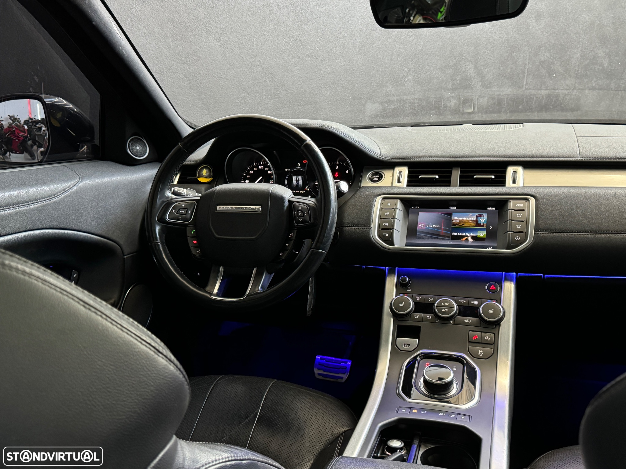 Land Rover Range Rover Evoque 2.0 D150 AWD R-Dynamic HSE Auto - 12