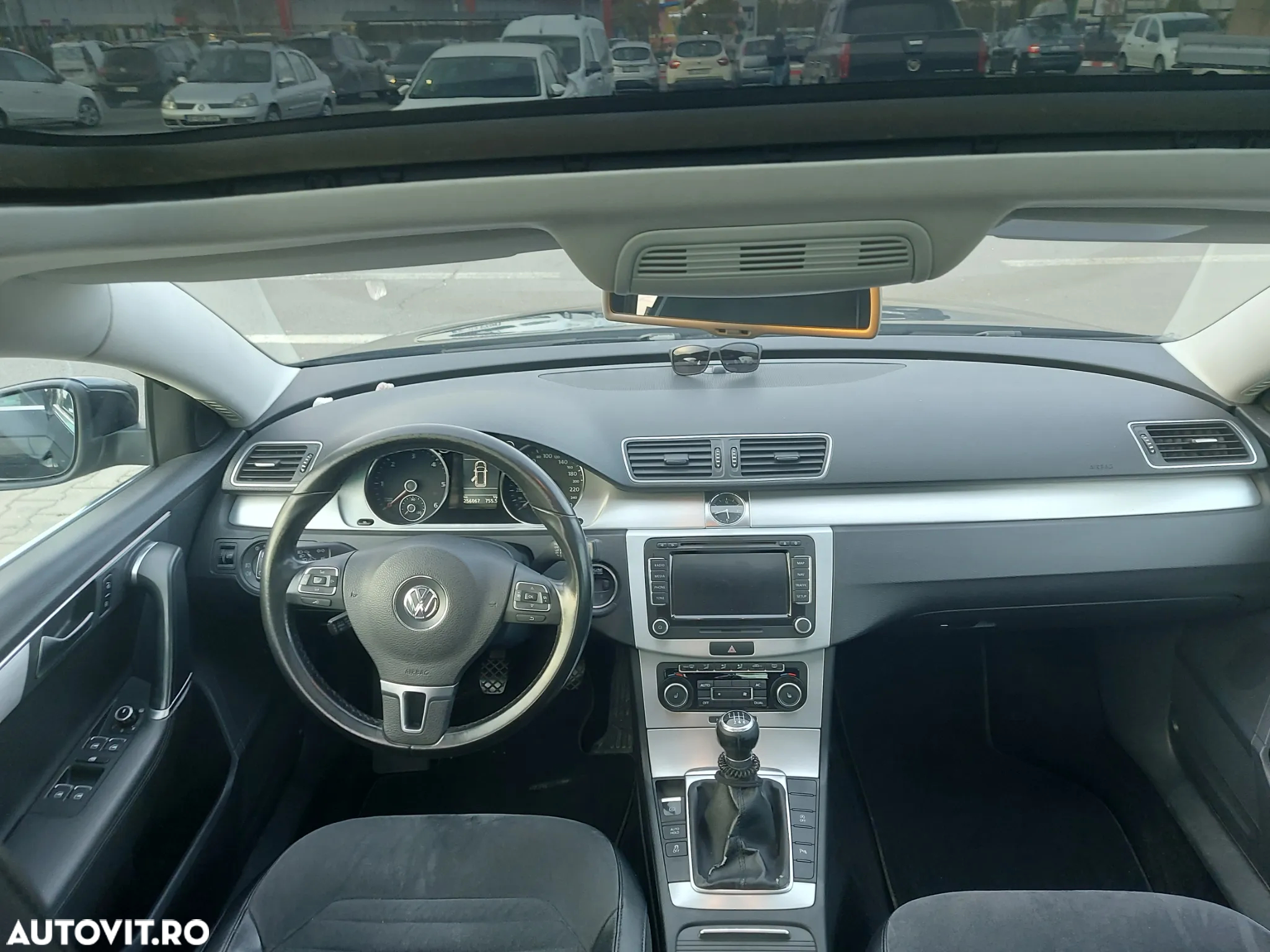 Volkswagen Passat 2.0 TDI Highline - 24