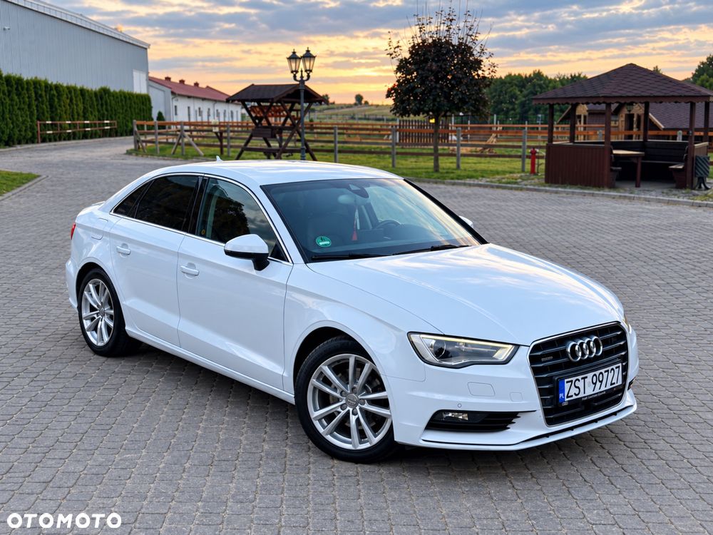 Audi A3 Sportback - 1