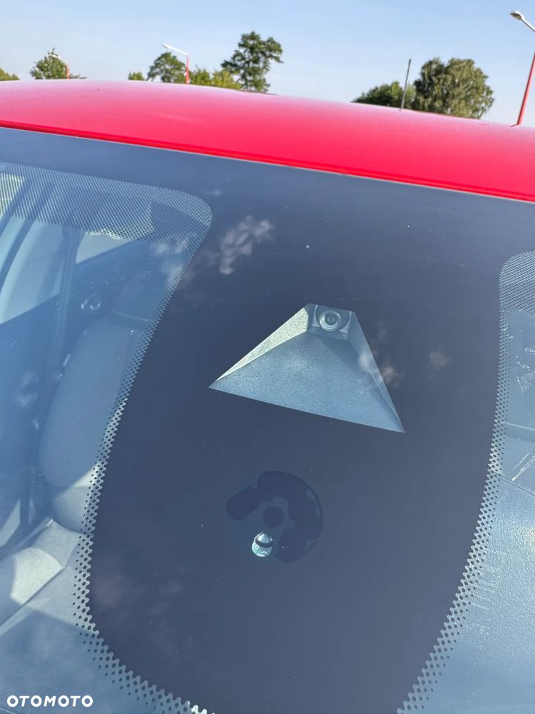 Citroën C3 1.2 PureTech Shine EAT6 - 26