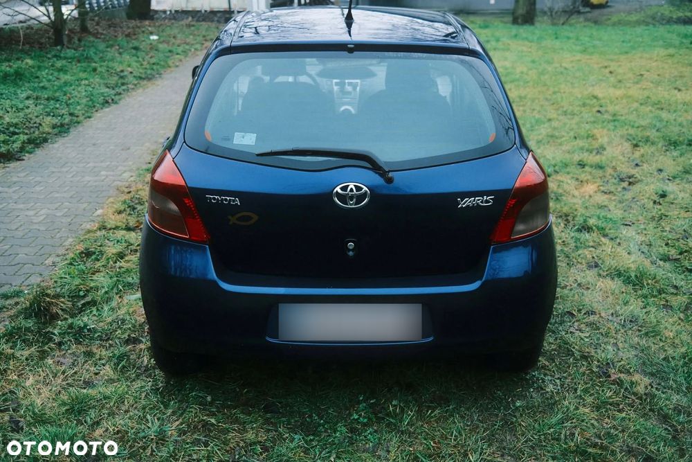 Toyota Yaris - 19