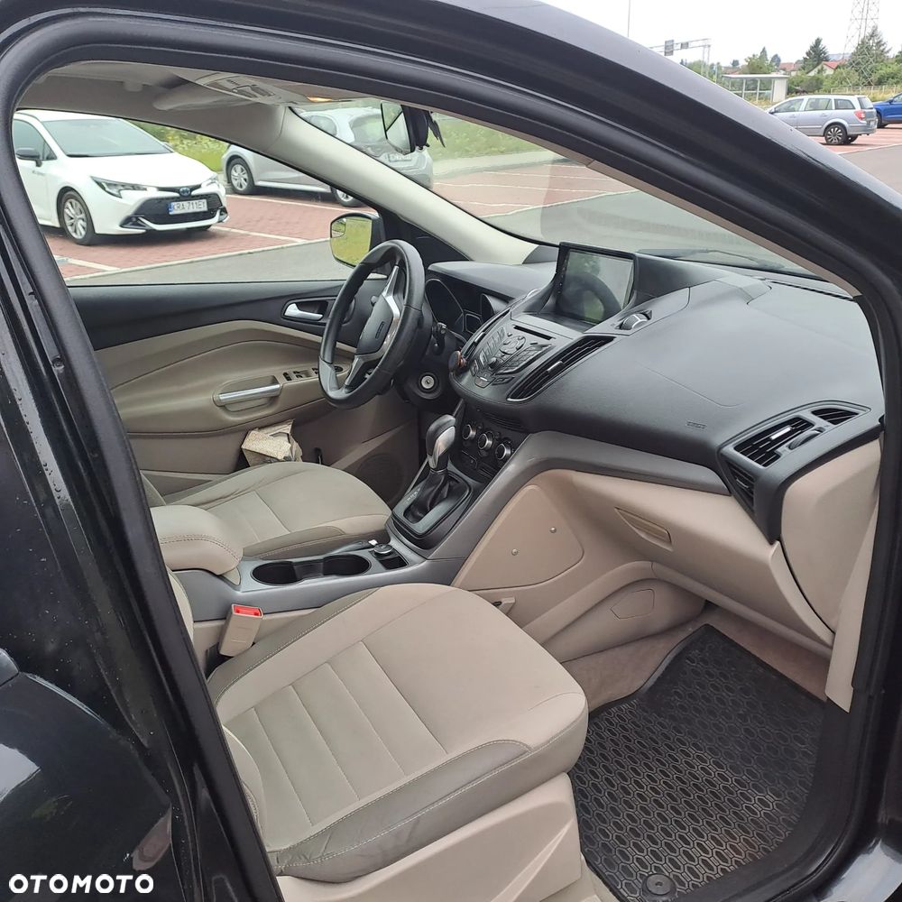 Ford Kuga - 4