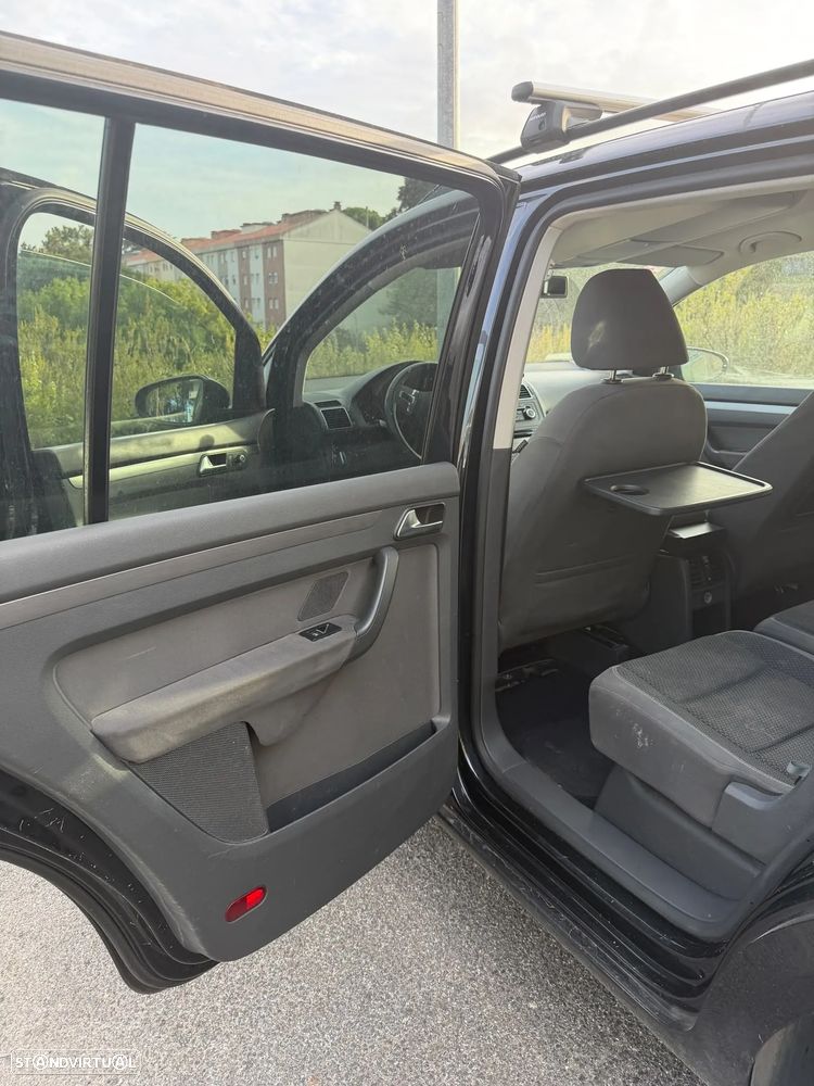 VW Touran 1.6 TDI Blue.Confortline 7L - 34