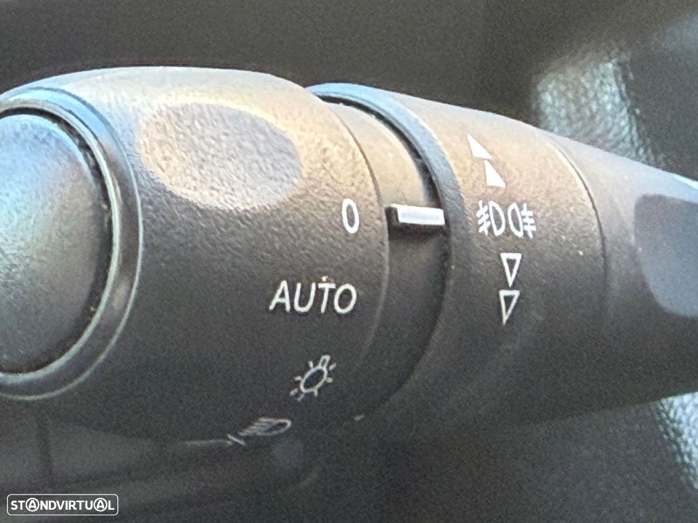 Peugeot 308 SW 1.5 BlueHDi Active - 28