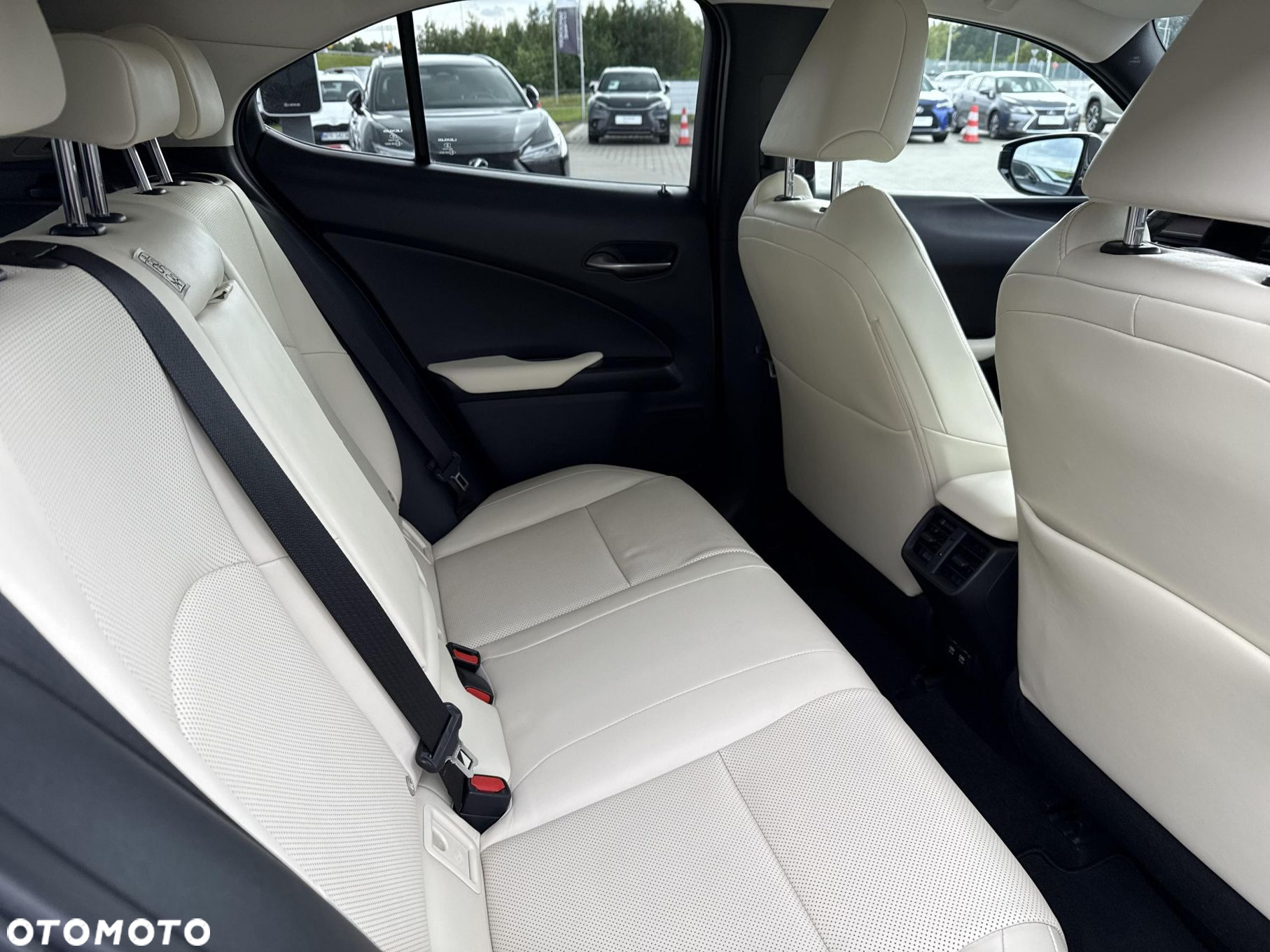 Lexus UX 200 Prestige 2WD - 10
