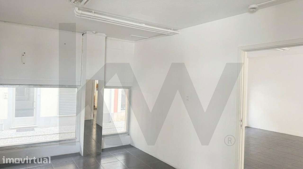 Oportunidade Única de Negócio: Espaço Comercial de 26 m2 em Carcavelos - Grande imagem: 5/5