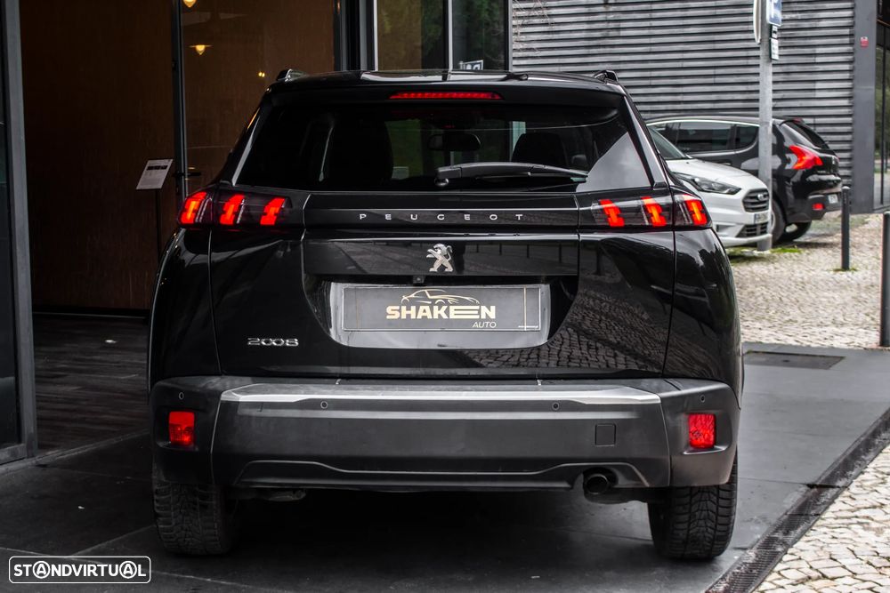 Peugeot 2008 1.2 PureTech Allure - 8