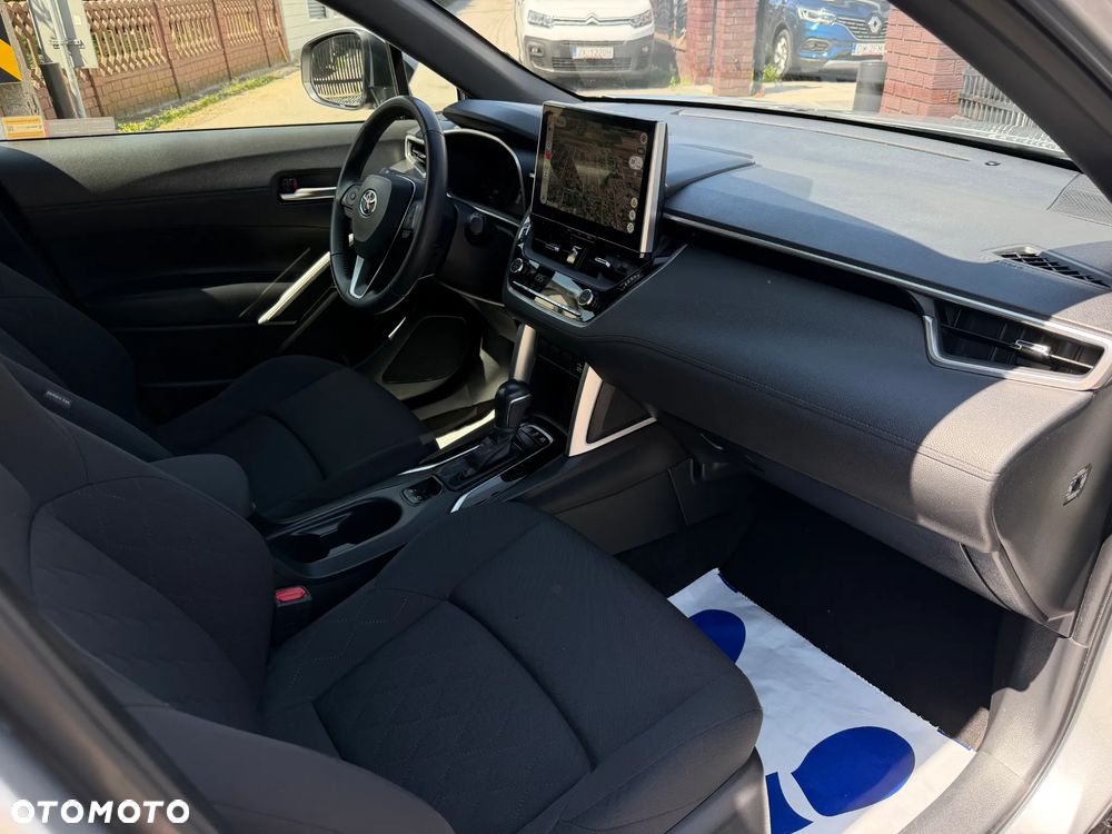 Toyota Corolla Cross 2.0 Hybrid Comfort - 12