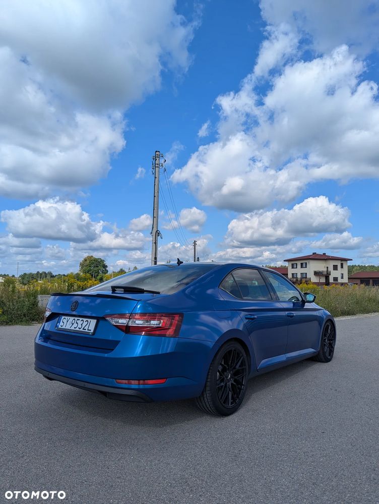Skoda Superb 2.0 TDI Style DSG - 5