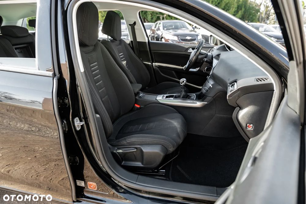 Peugeot 308 BlueHDi 150 Stop & Start Active - 24