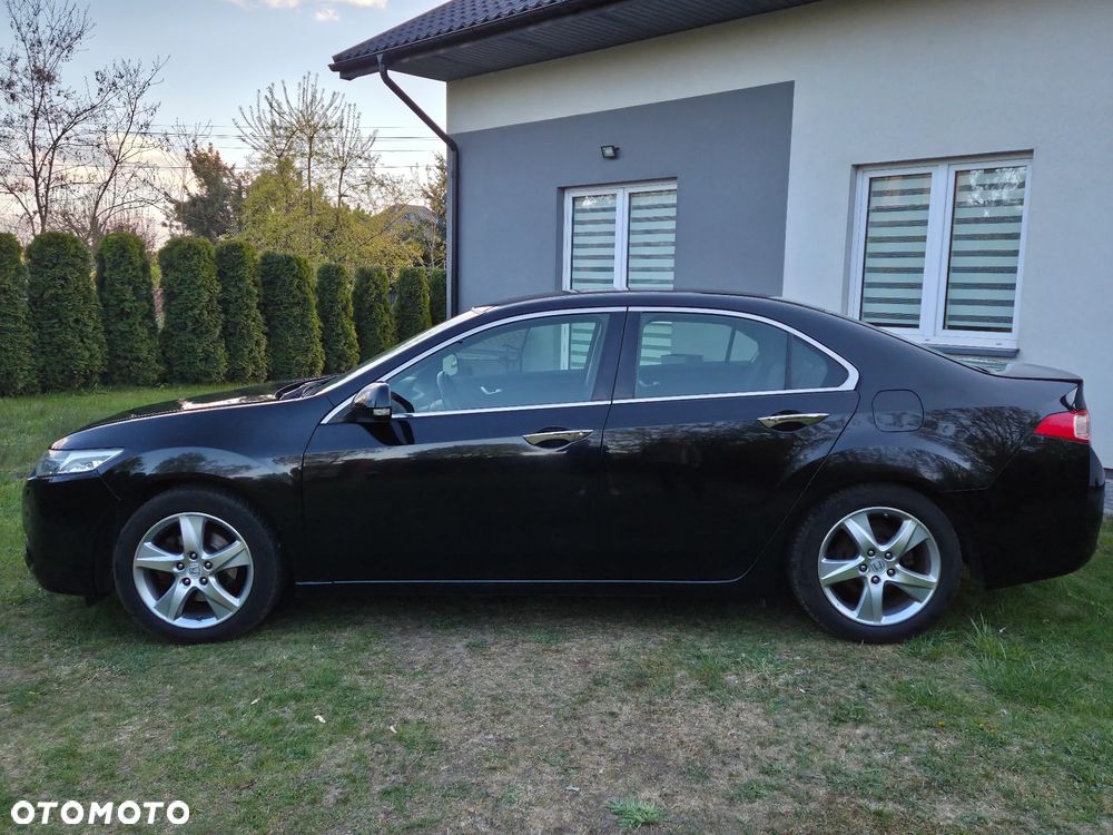 Honda Accord 2.0 Lifestyle Navi - 11