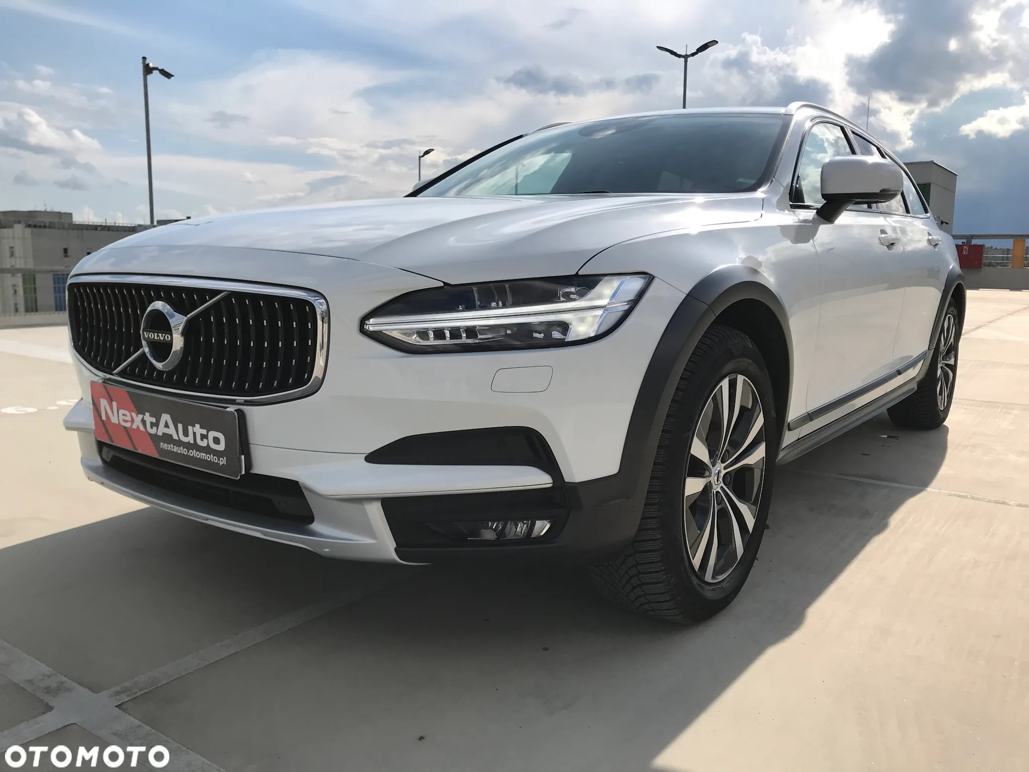 Volvo V90 Cross Country T5 AWD Pro - 4
