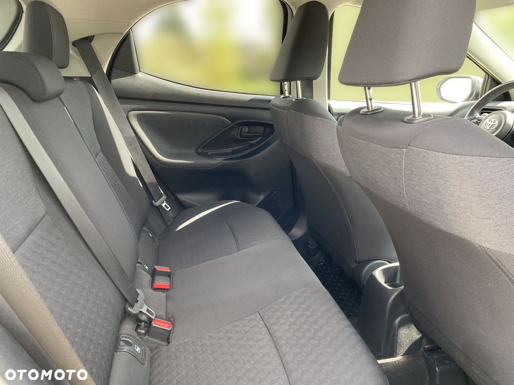 Toyota Yaris - 13
