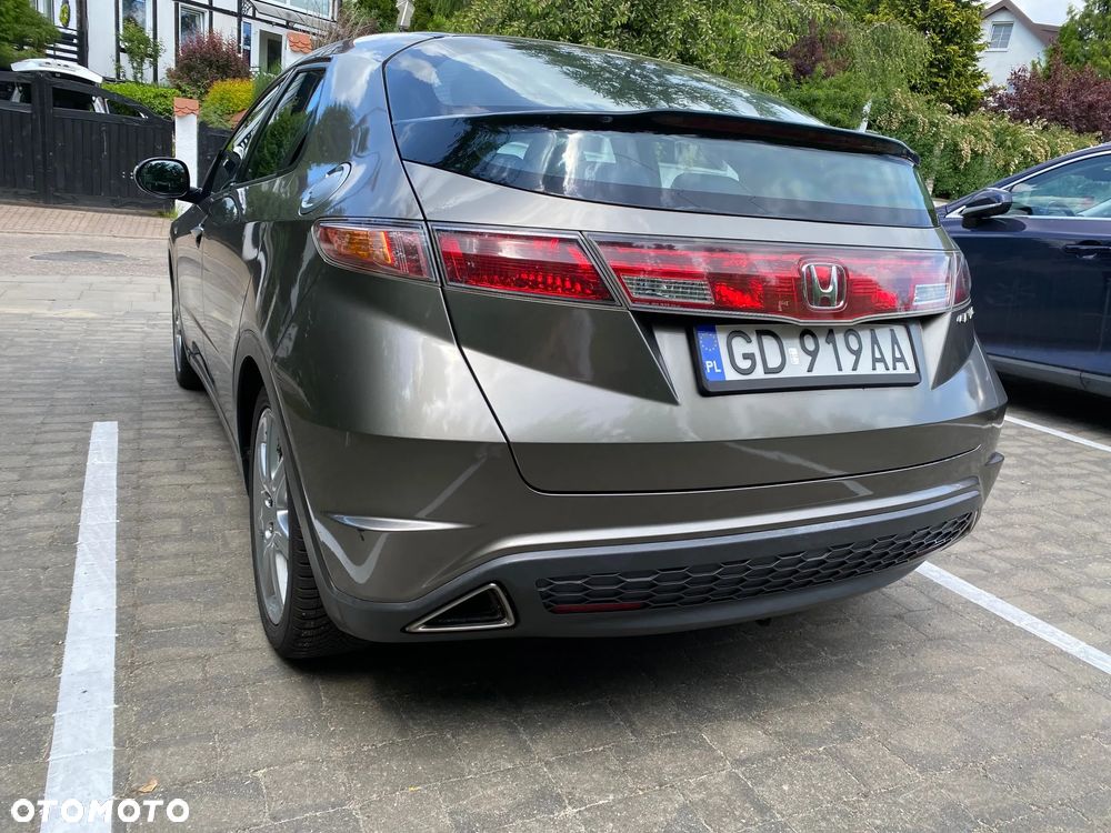 Honda Civic 1.8 Comfort - 8