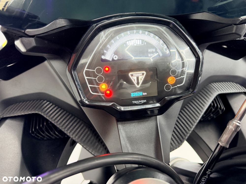 Triumph Daytona - 35