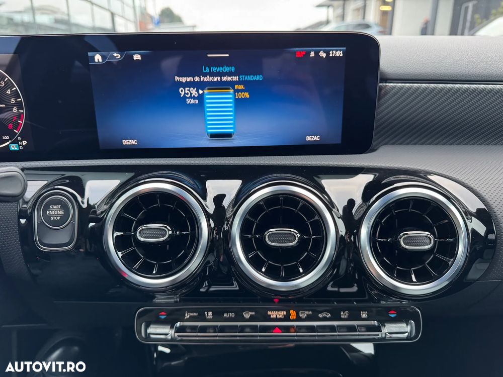 Mercedes-Benz A 250 e Sedan 8G-DCT Lim. Progressive Advanced - 22