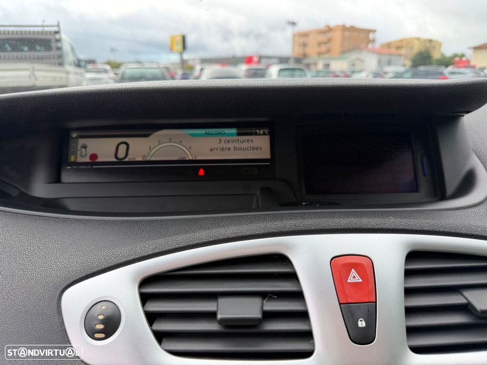 Renault Scénic 1.9 dCi FAP Dynamique - 27