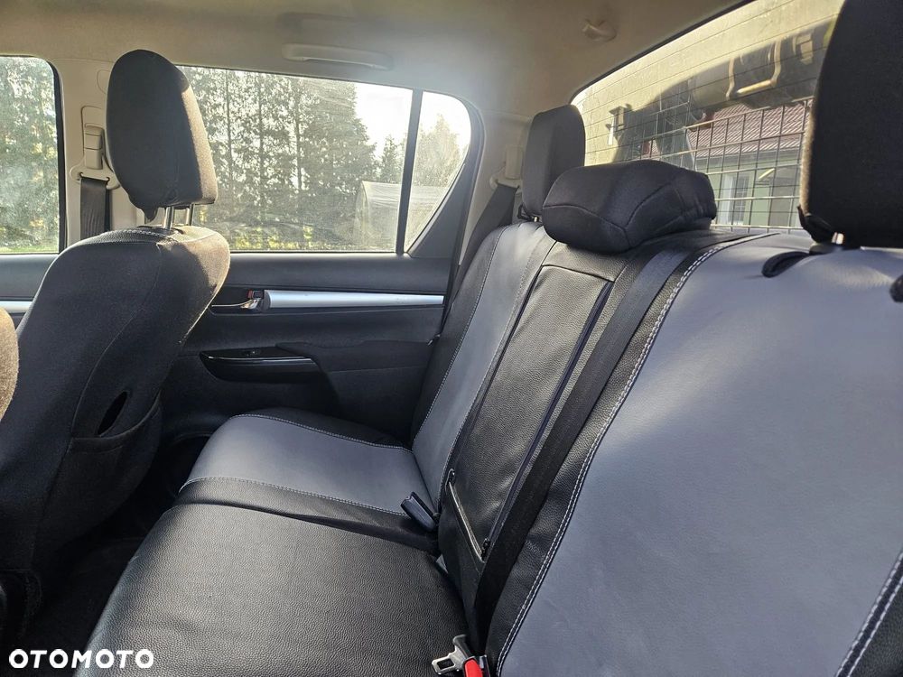 Toyota Hilux 2.4 D-4D Double Cab SR5 4x4 - 23