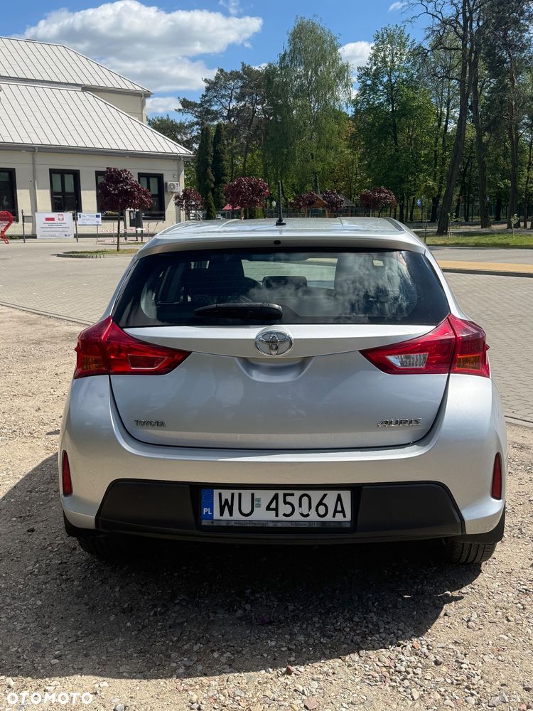 Toyota Auris 1.33 VVT-i Active - 4