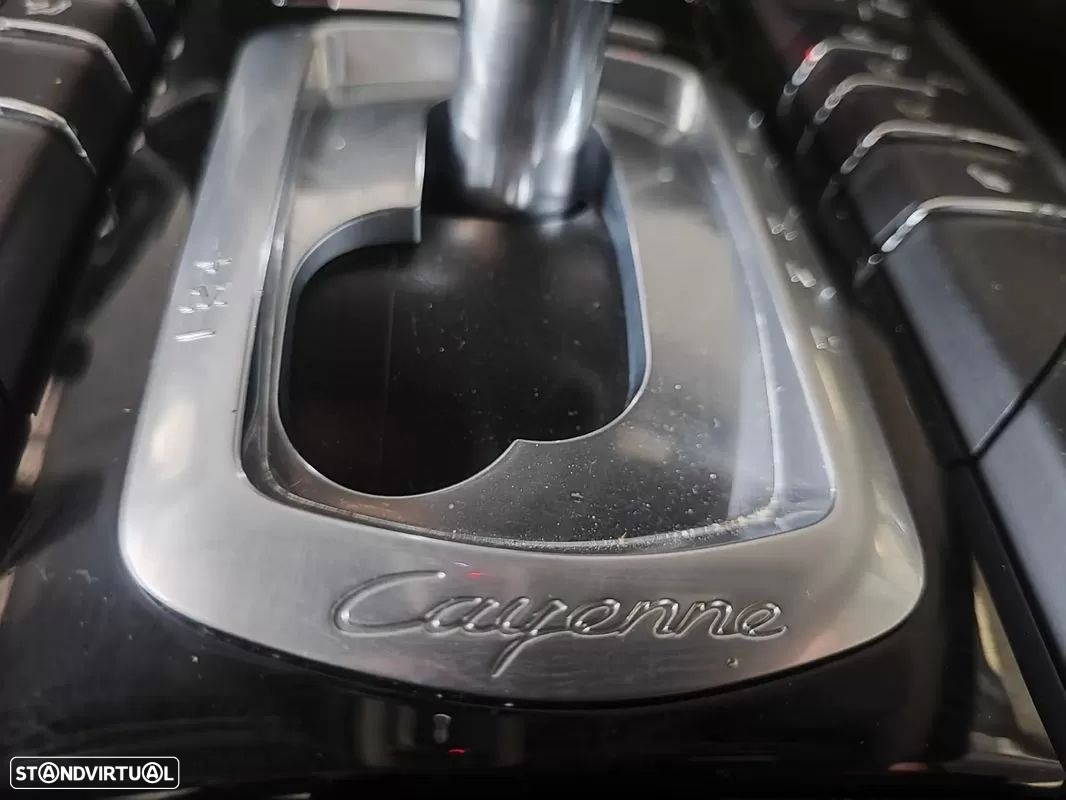 Porsche Cayenne - 43