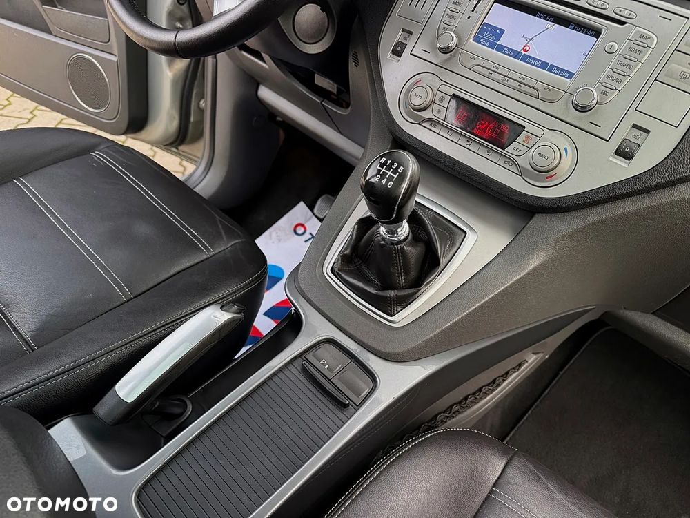 Ford Kuga 2.0 TDCi 2x4 Titanium - 21