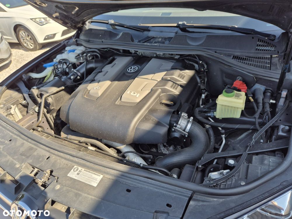 Volkswagen Touareg 3.0 V6 TDI BMT Business Line - 41
