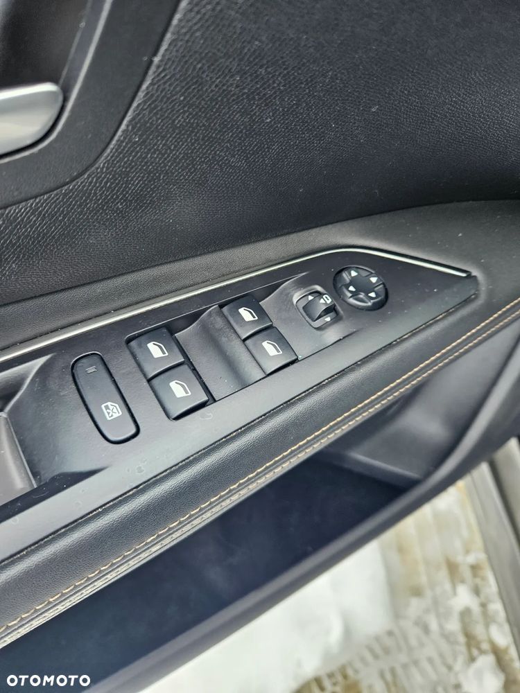 Peugeot 3008 - 17