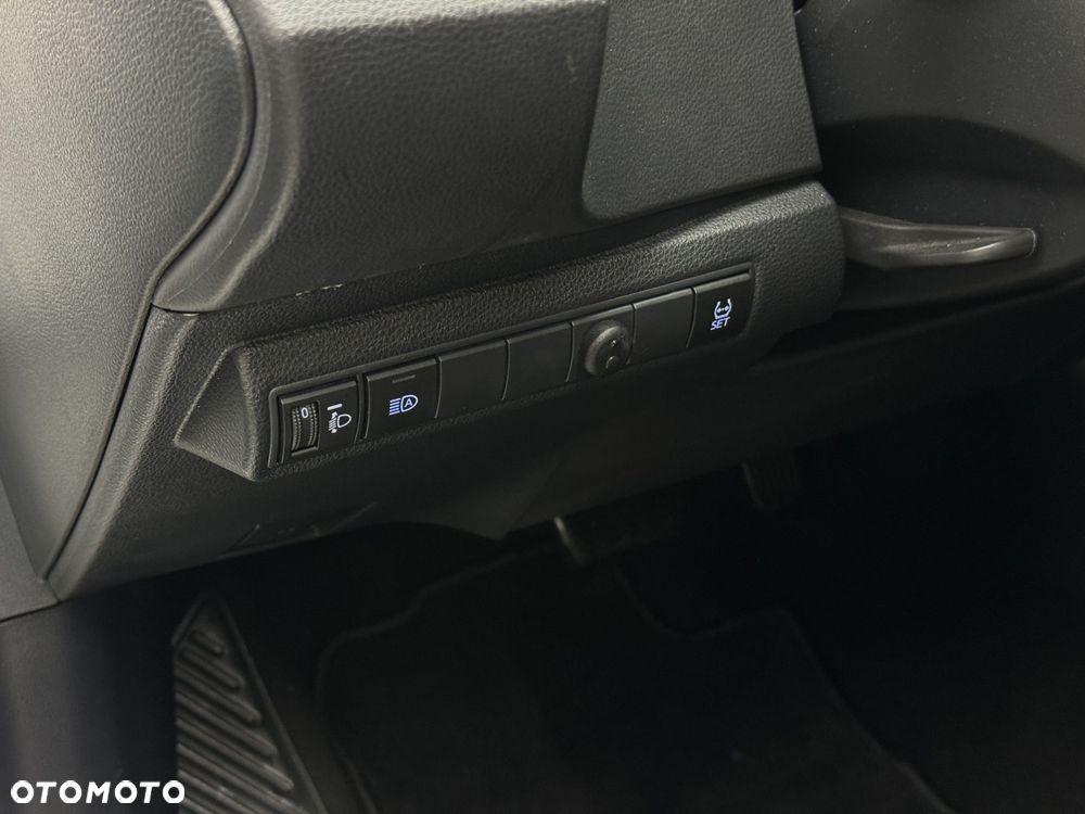 Toyota Corolla - 22