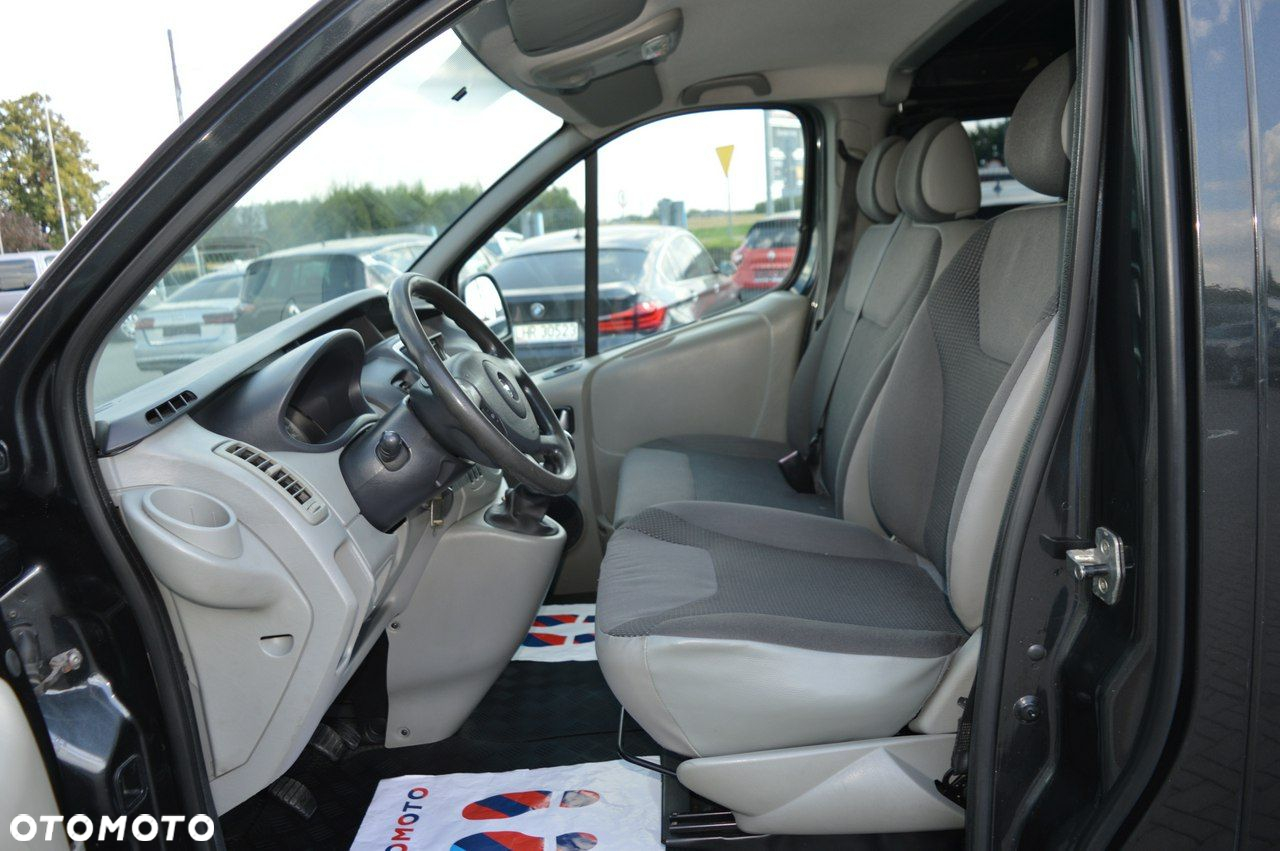 Opel Vivaro - 16