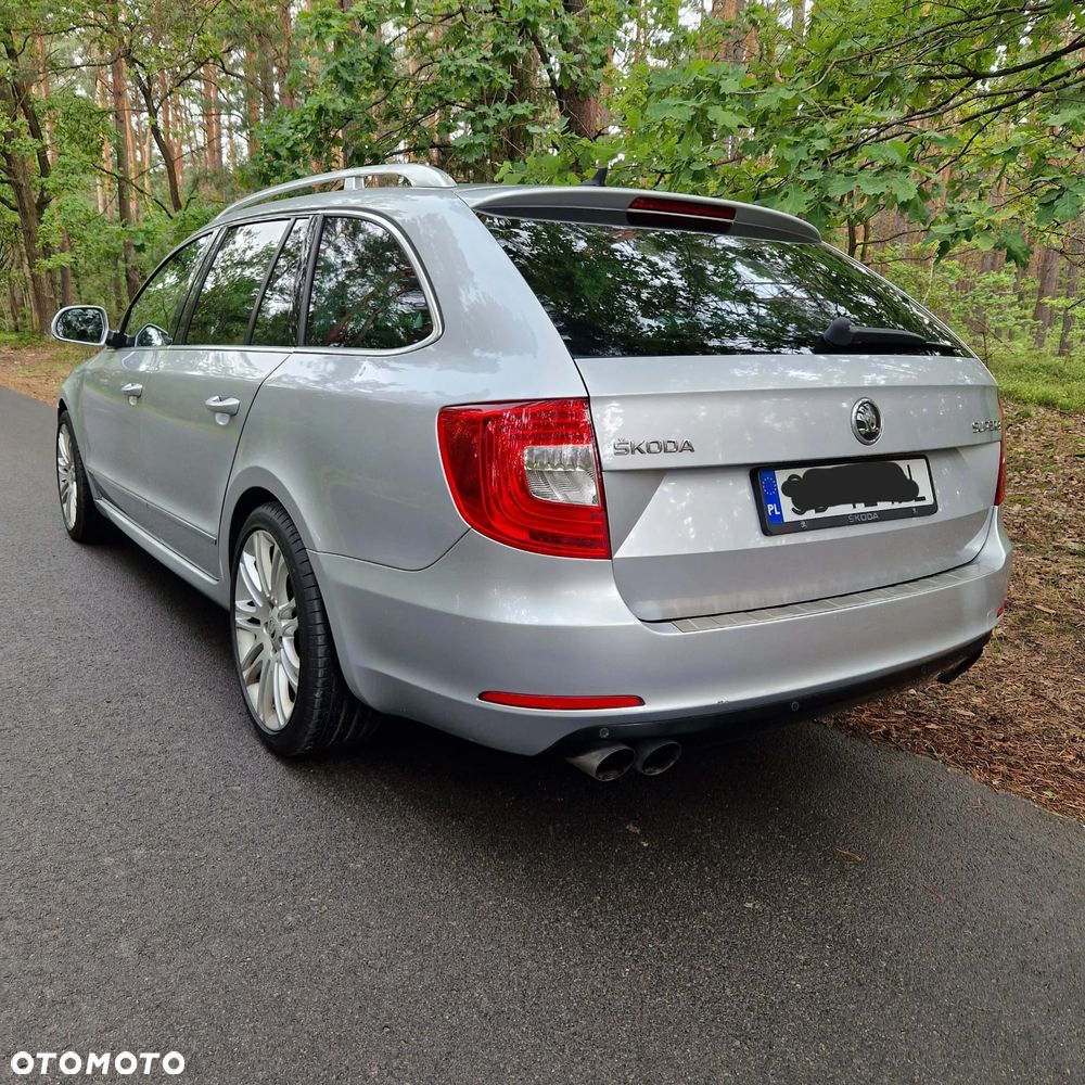 Skoda Superb 2.0 TSI Elegance DSG - 14