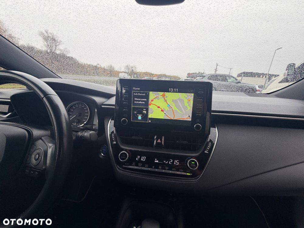 Toyota Corolla 1.8 Hybrid Executive - 28