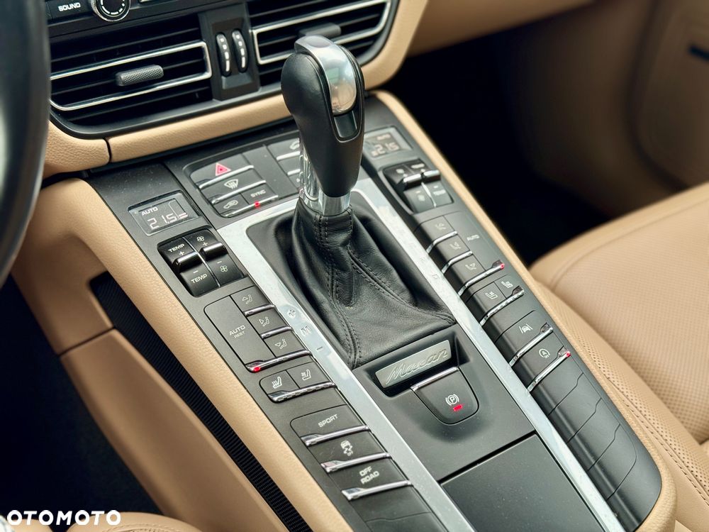 Porsche Macan Standard - 26