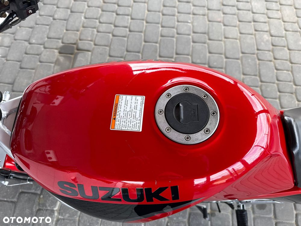 Suzuki GS - 28