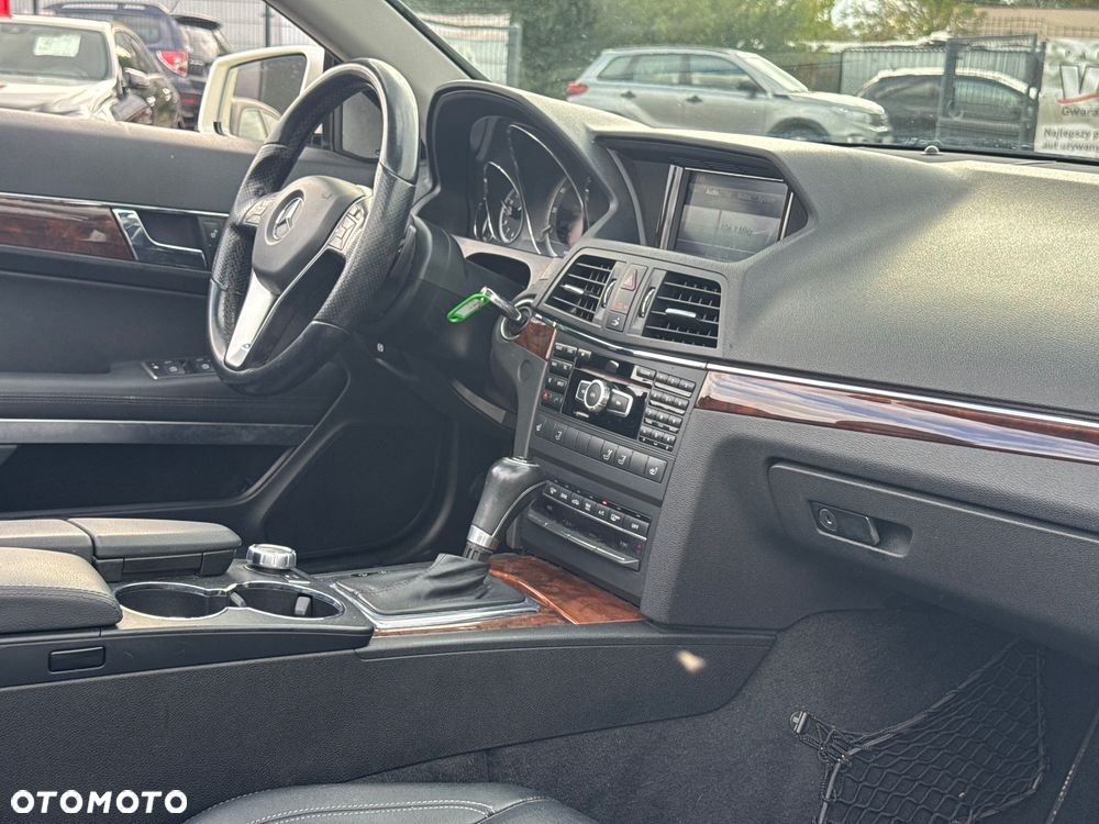 Mercedes-Benz Klasa E 350 Cabrio 7G-TRONIC - 27