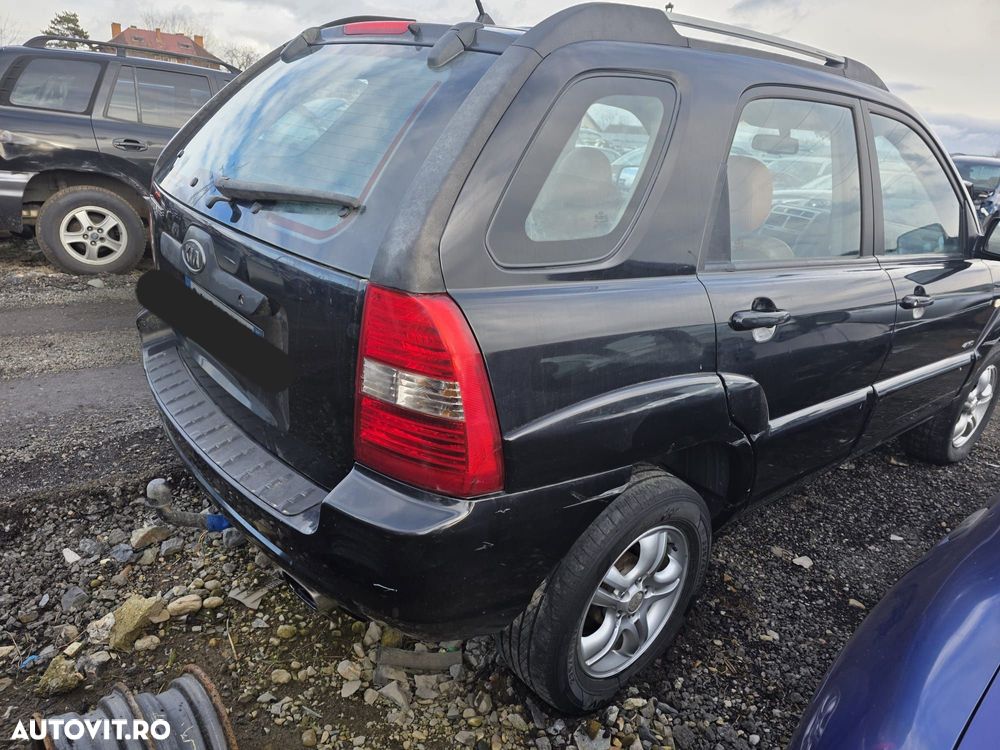 Dezmembram Kia Sportage 2007 2.0crdi Euro 4 Manual 4x4 - 5