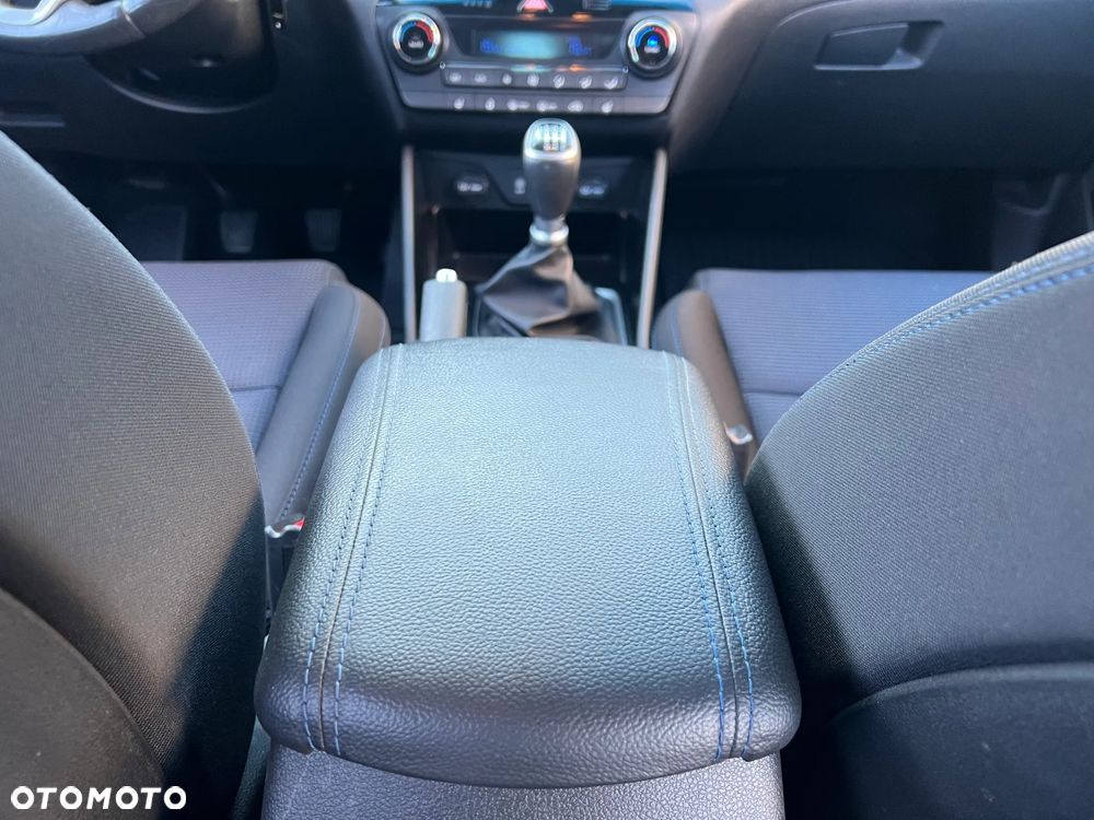 Hyundai Tucson 1.6 GDi Comfort 2WD - 19