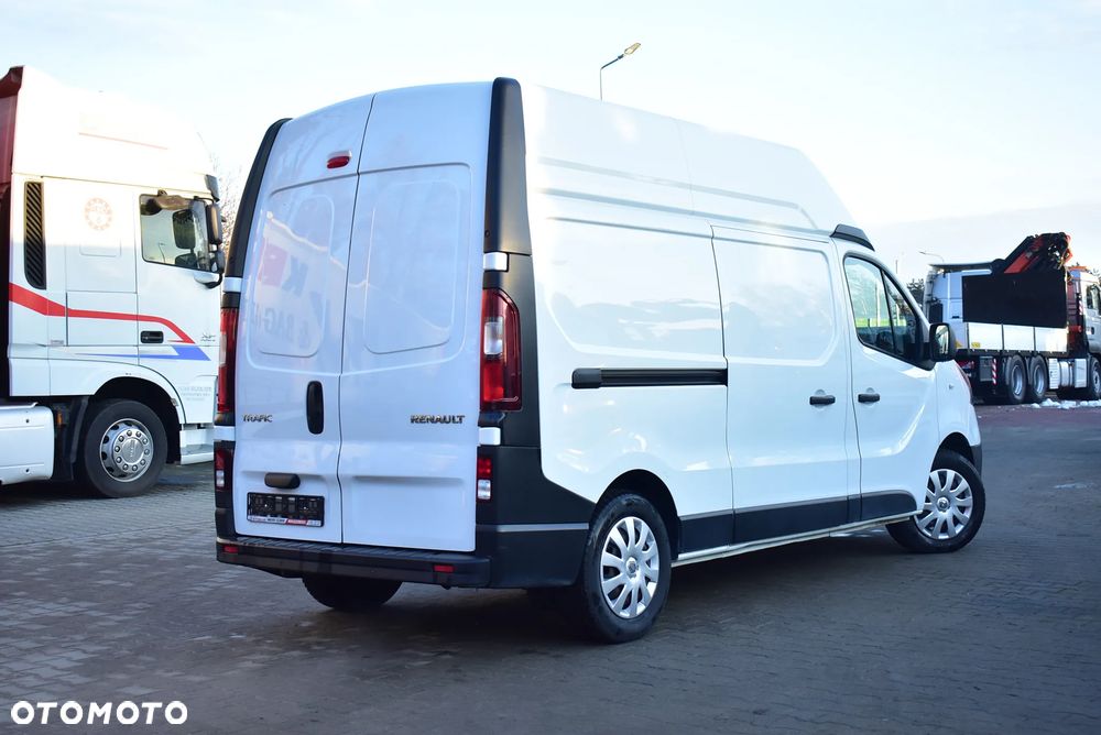 Renault Trafic 1.6 D 145 KM /Blaszak L2H2 / Wysoki ! / Oryginalny przebieg / Sprowadzony z Niemiec ! - 11