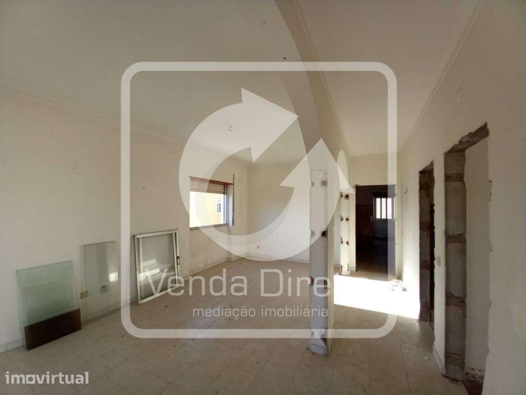 Moradia Bi-Familiar T2 + T3 - Venda conjunta de 2 frações autónomas... - Grande imagem: 5/29
