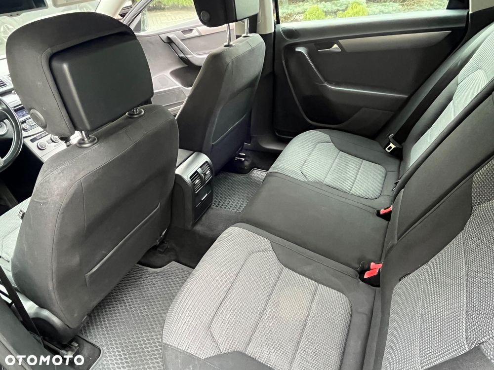 Volkswagen Passat Variant 2.0 TDI 4Mot Comfortline - 11