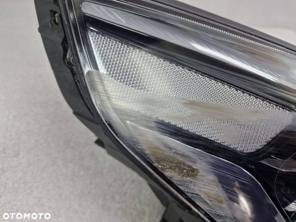 HYUNDAI IONIQ 16- PRAWA LAMPA PRZEDNIA PRZÓD FULL LED , NR 92102-G7 , NR AUKCJI LA525 - 9