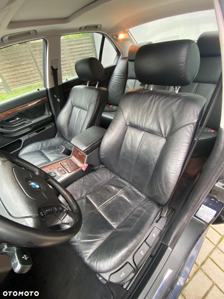 BMW Seria 7 728i L - 18