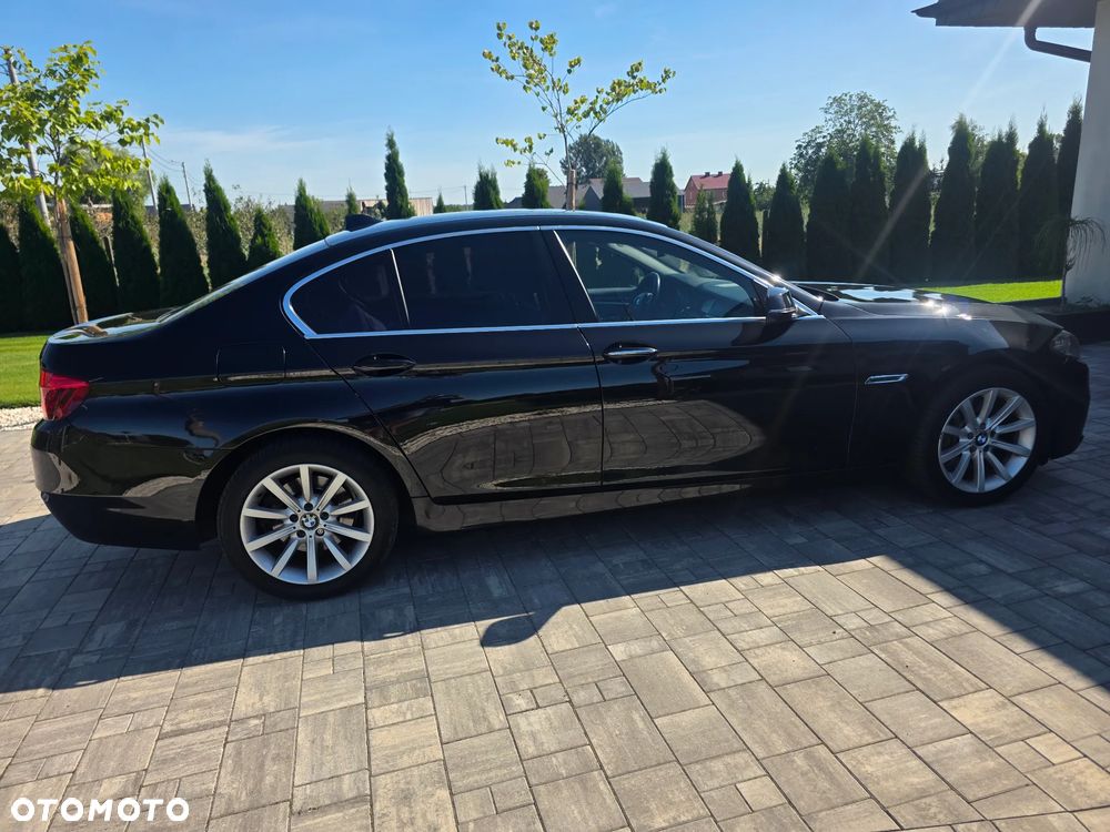 BMW Seria 5 525d - 4
