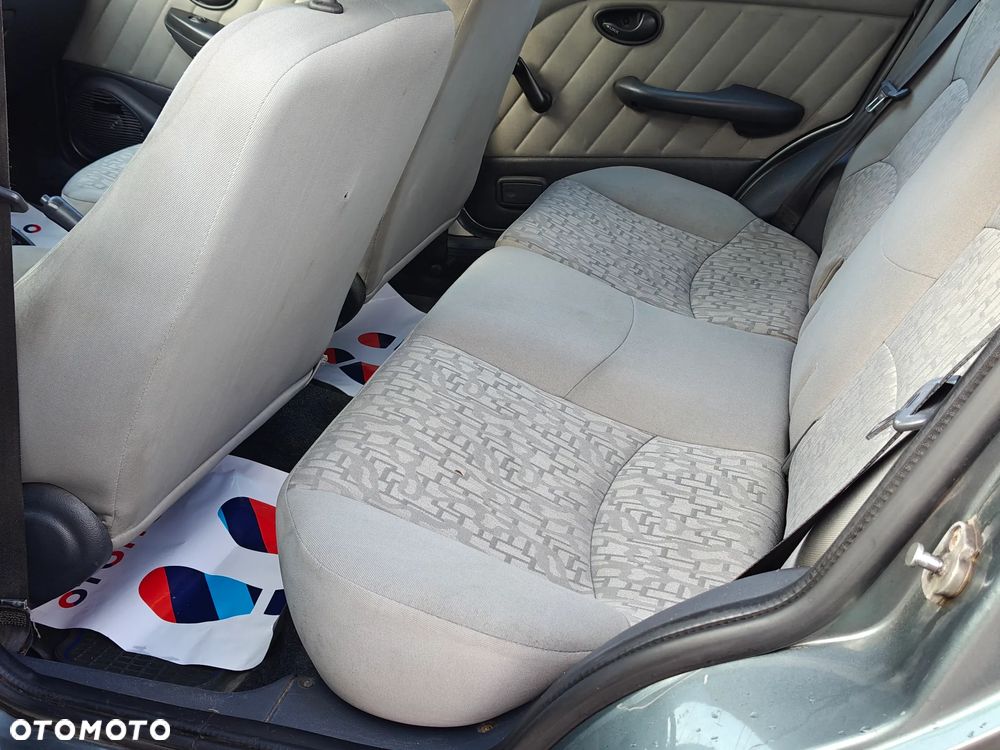 Fiat Albea 1.4 Dynamic - 8
