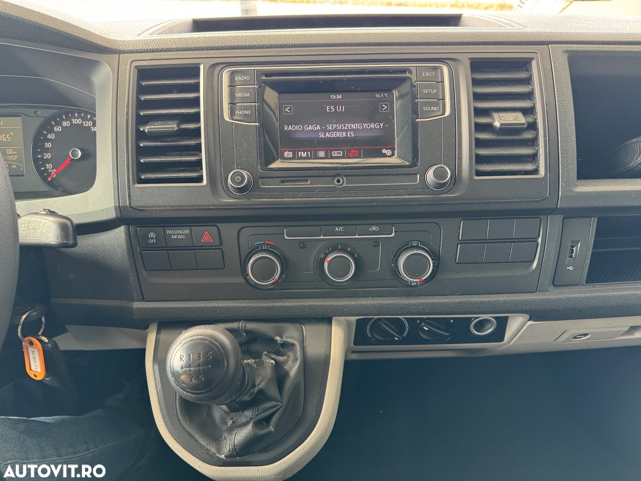 Volkswagen Transporter - 21